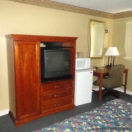 Days Inn By Wyndham West Branch Iowa City Area Oda fotoğraf